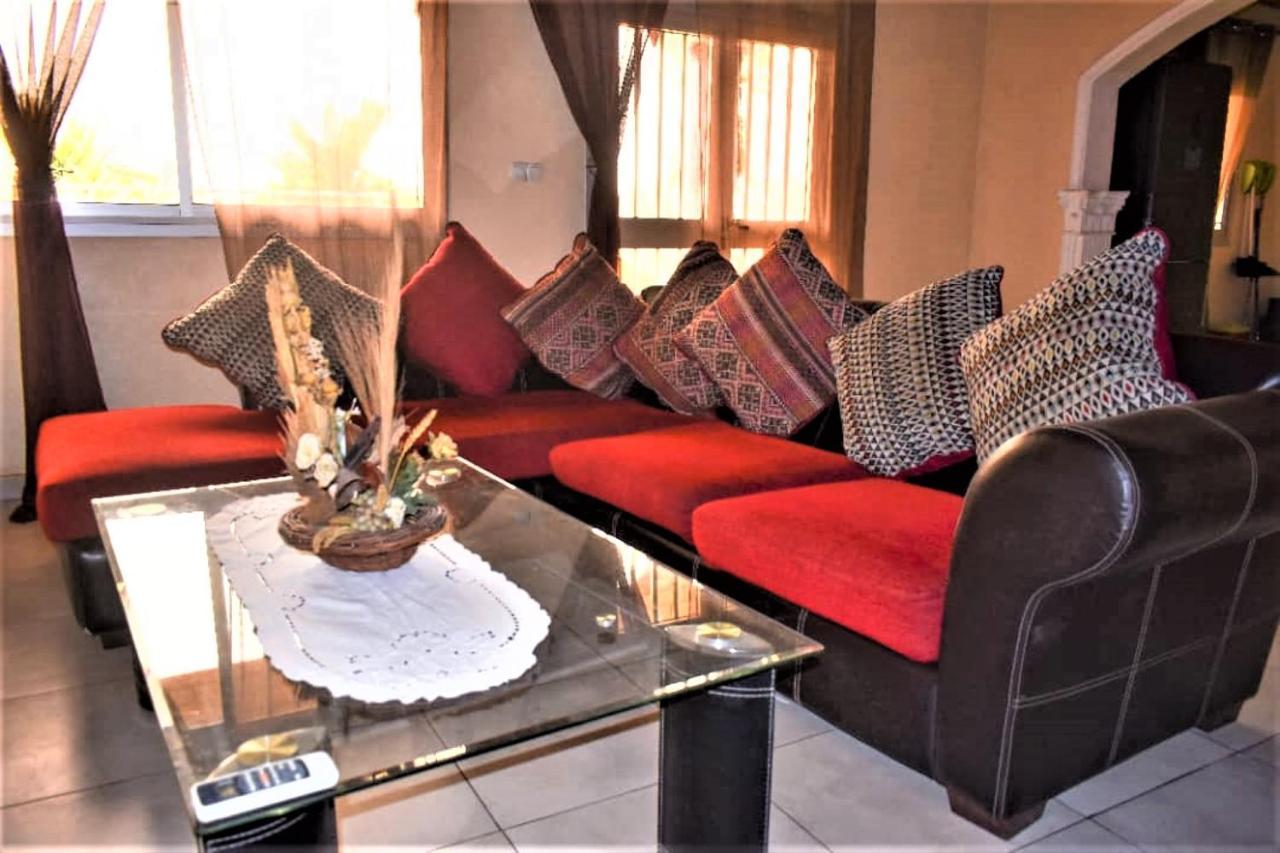 Residence Hoteliere Borel Denver Douala Bagian luar foto