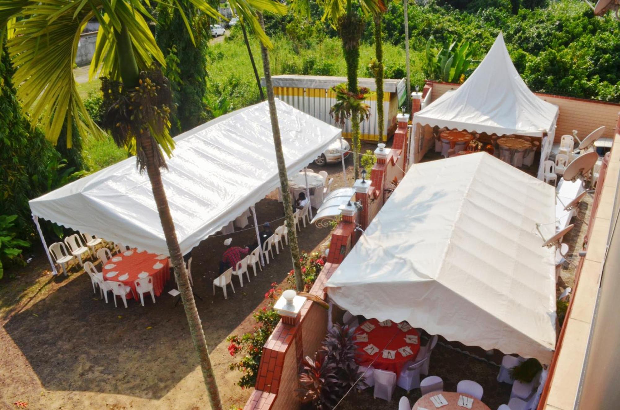 Residence Hoteliere Borel Denver Douala Bagian luar foto